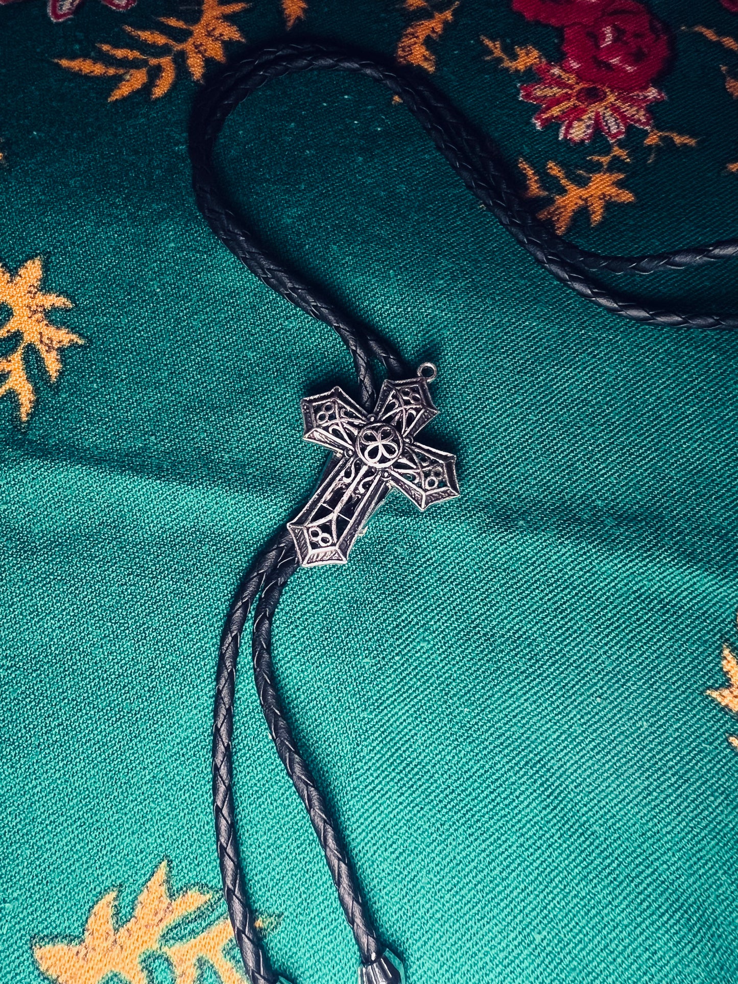 Celtic Cross Bolo Tie