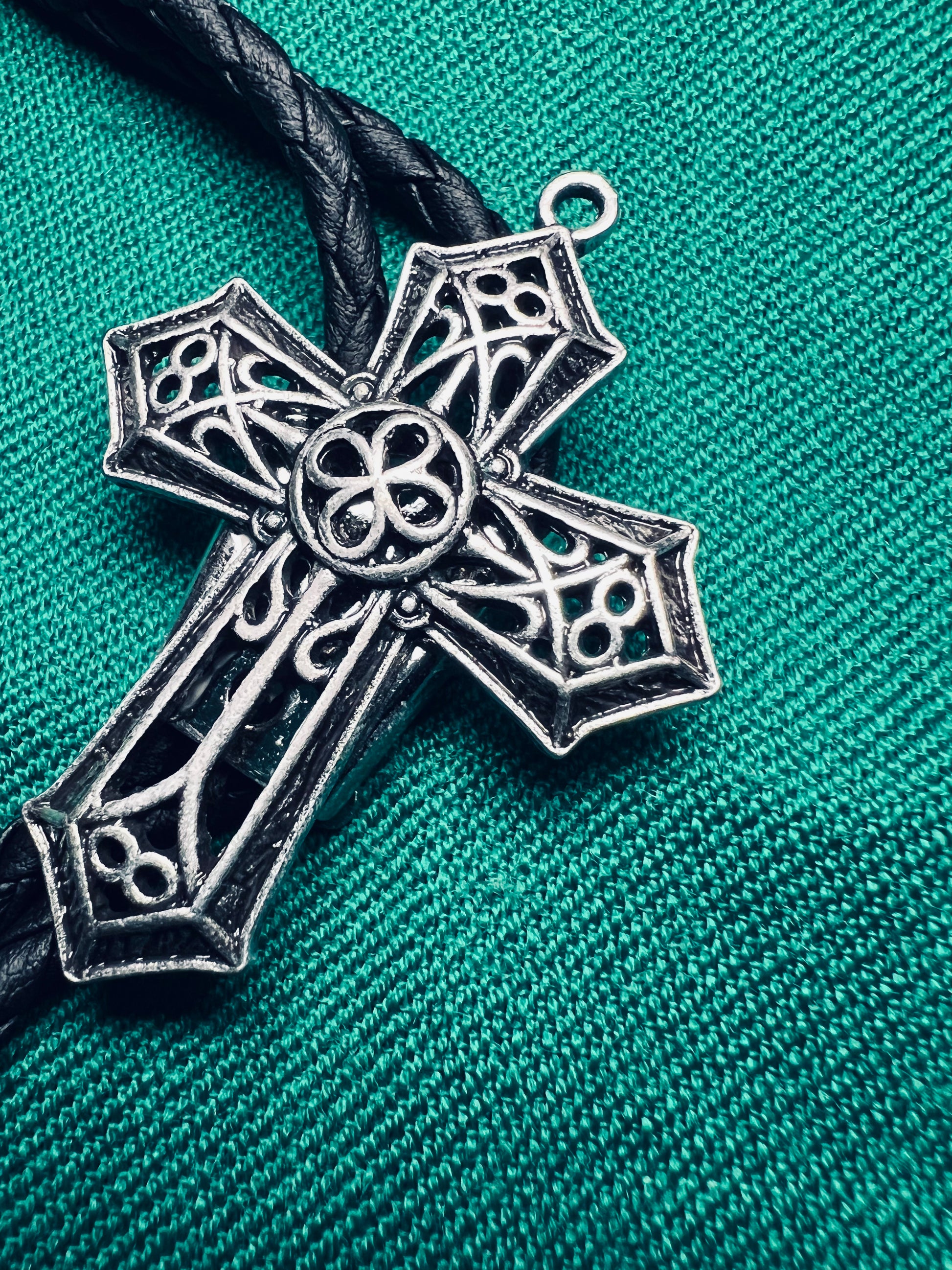 Celtic Cross Bolo Tie