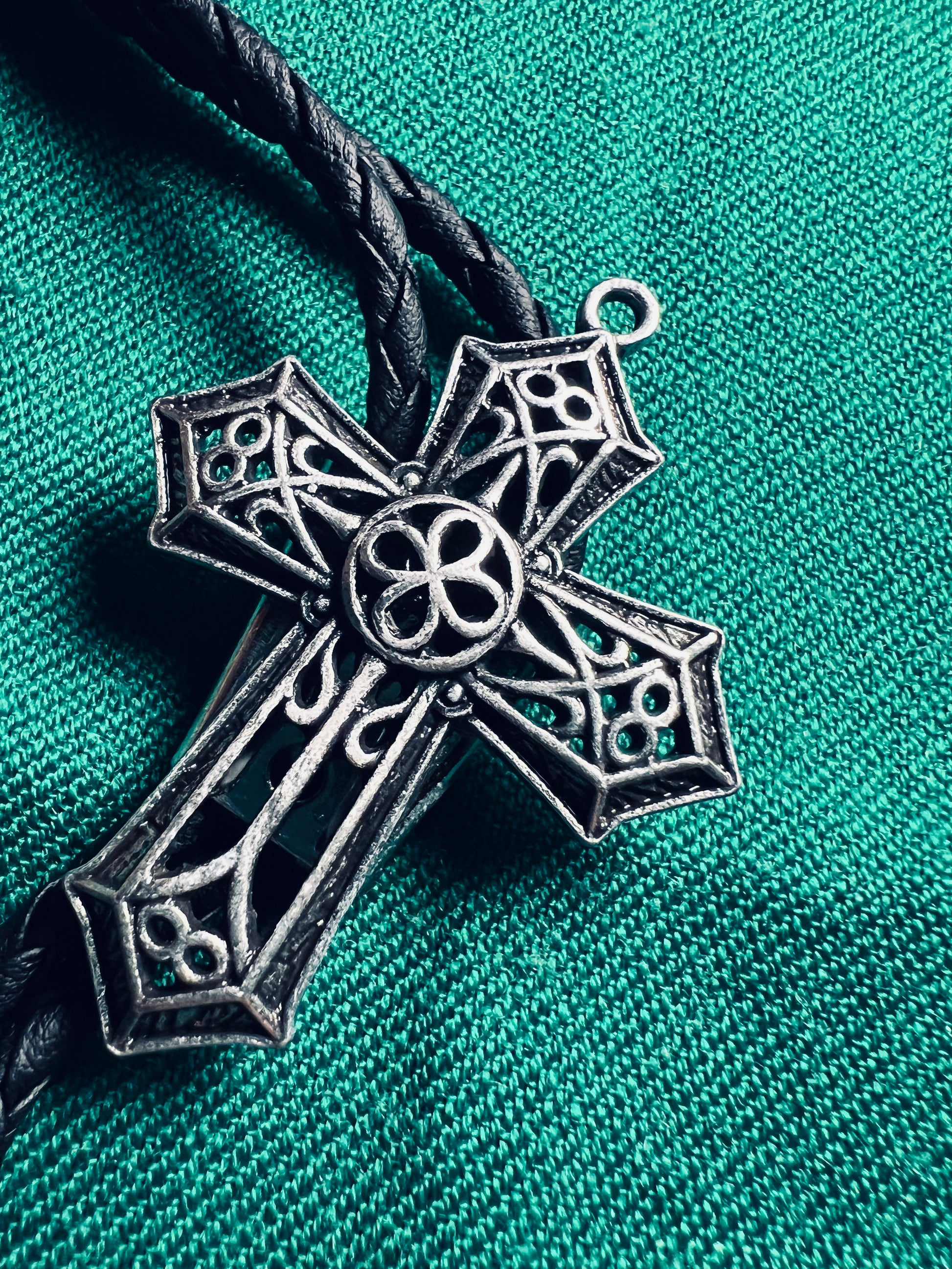 Celtic Cross Bolo Tie