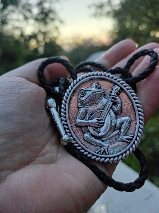 Country Frog Bolo Tie