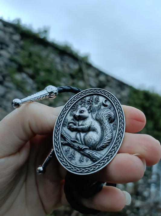 Country Squirrel Bolo Tie