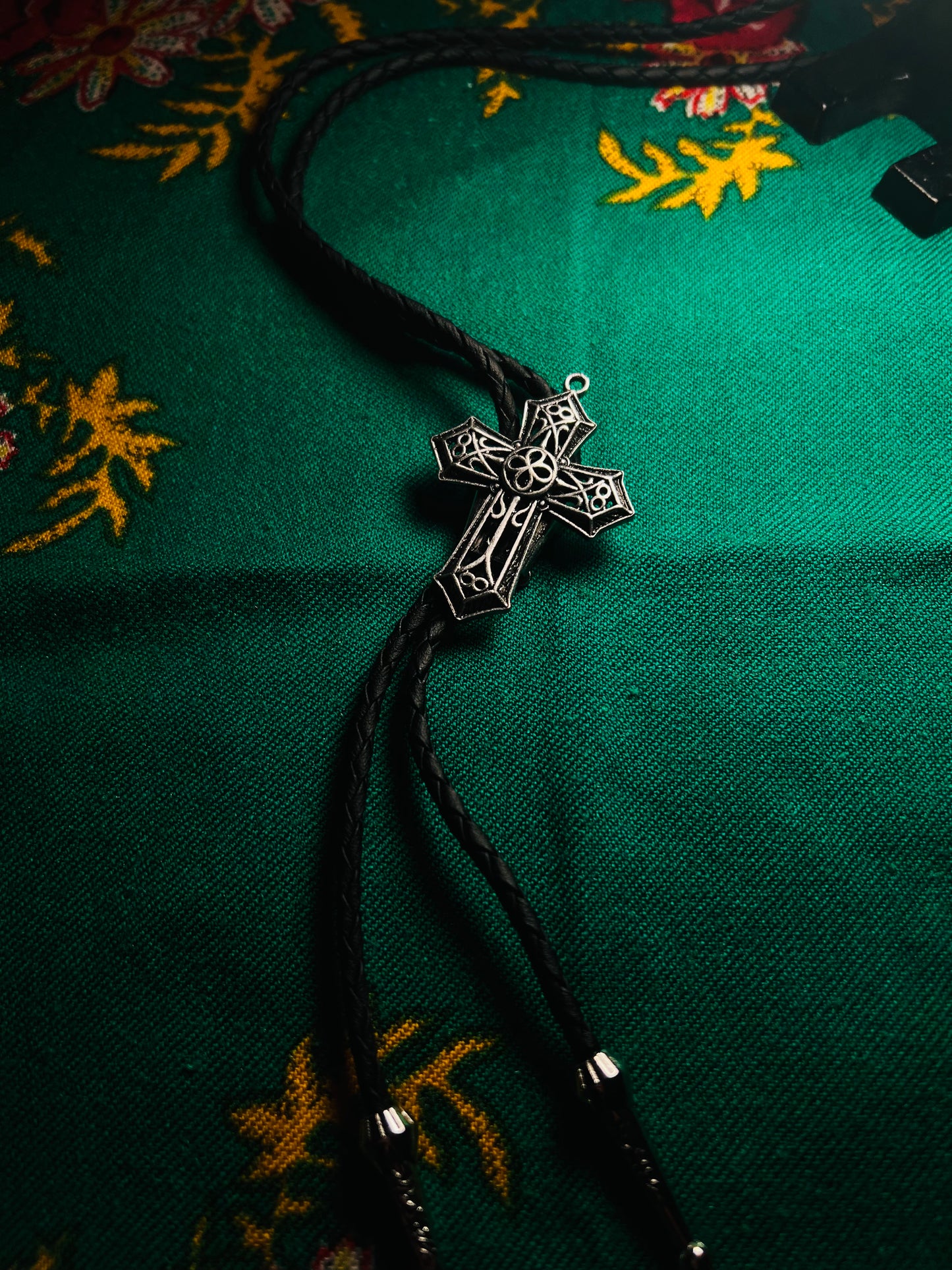 Celtic Cross Bolo Tie