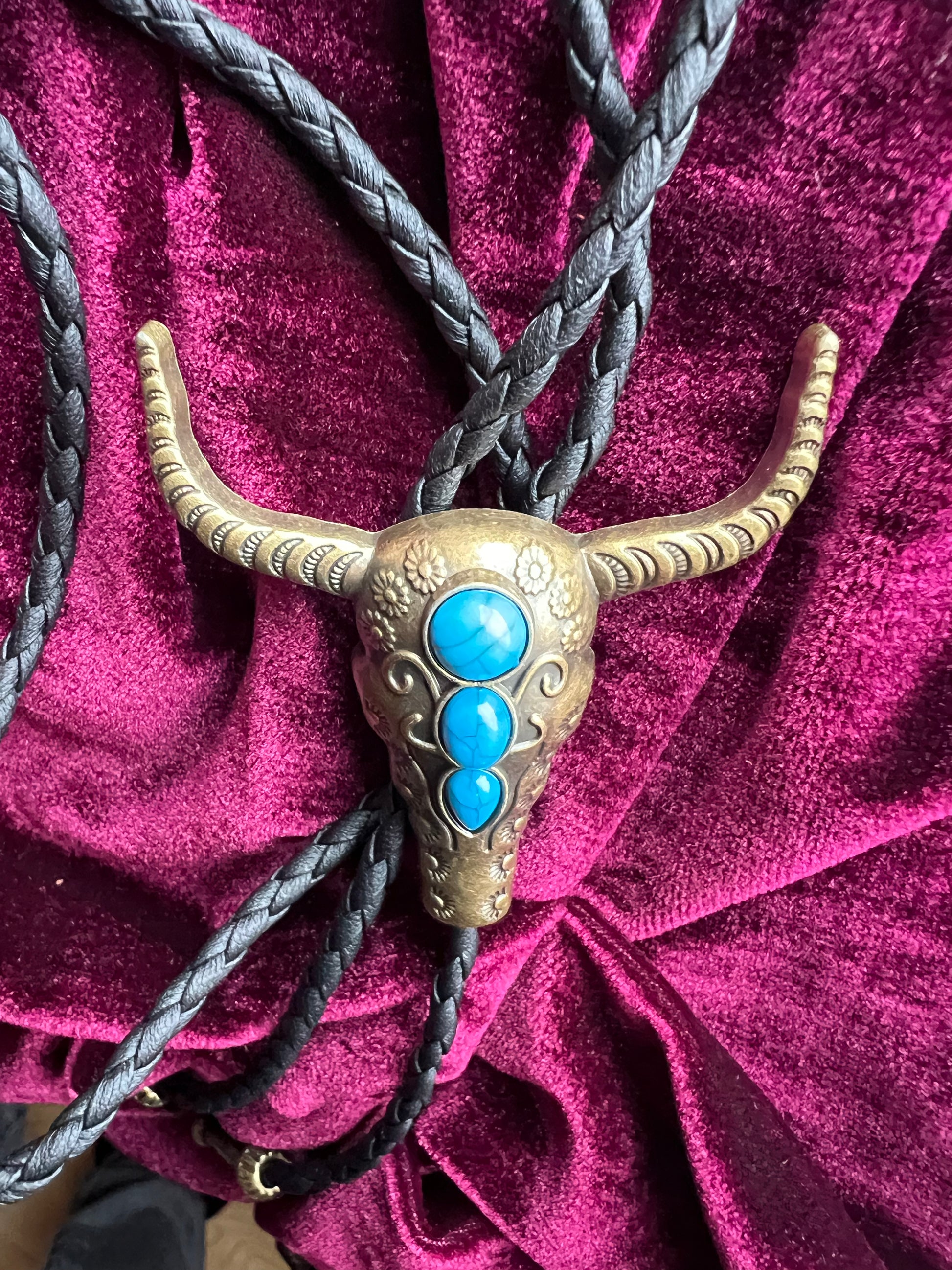 Western Cow Bolo Tie