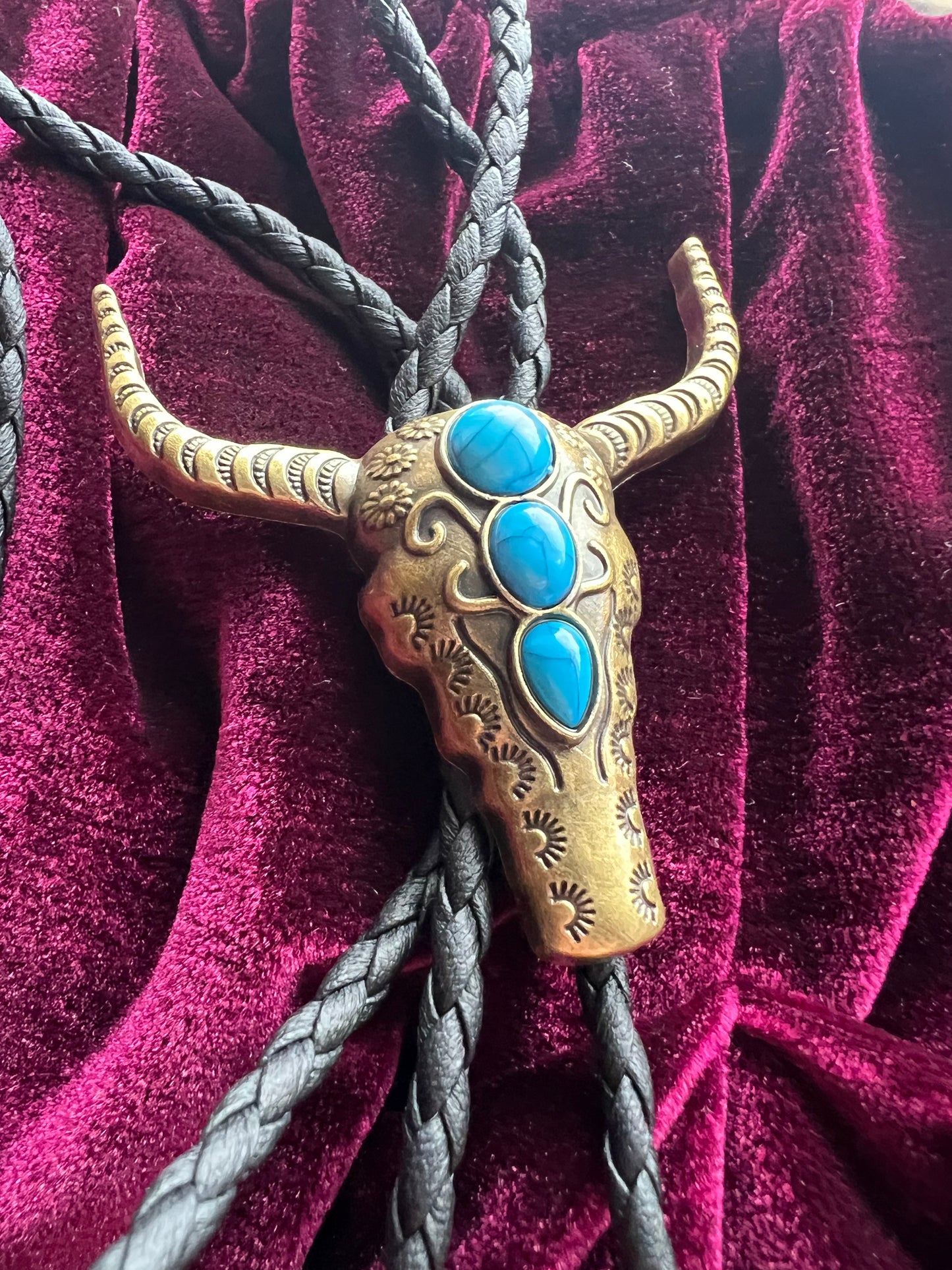 Western Cow Bolo Tie