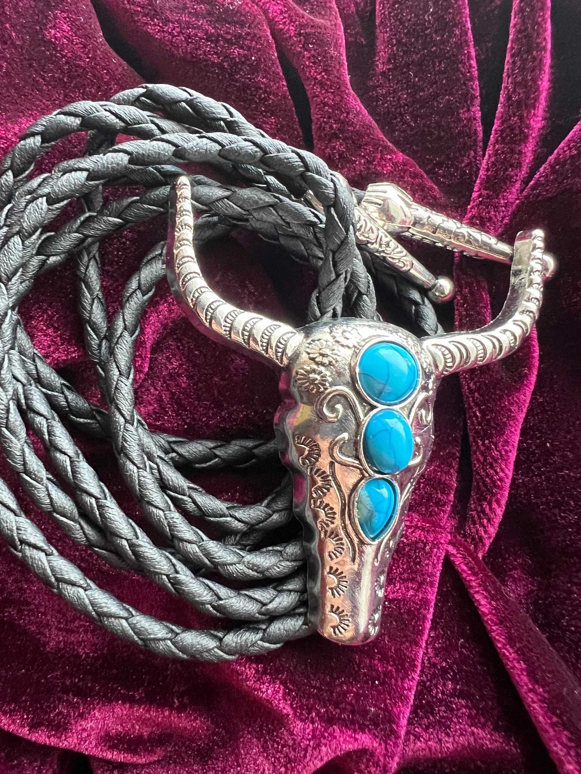 Western Cow Bolo Tie Silver