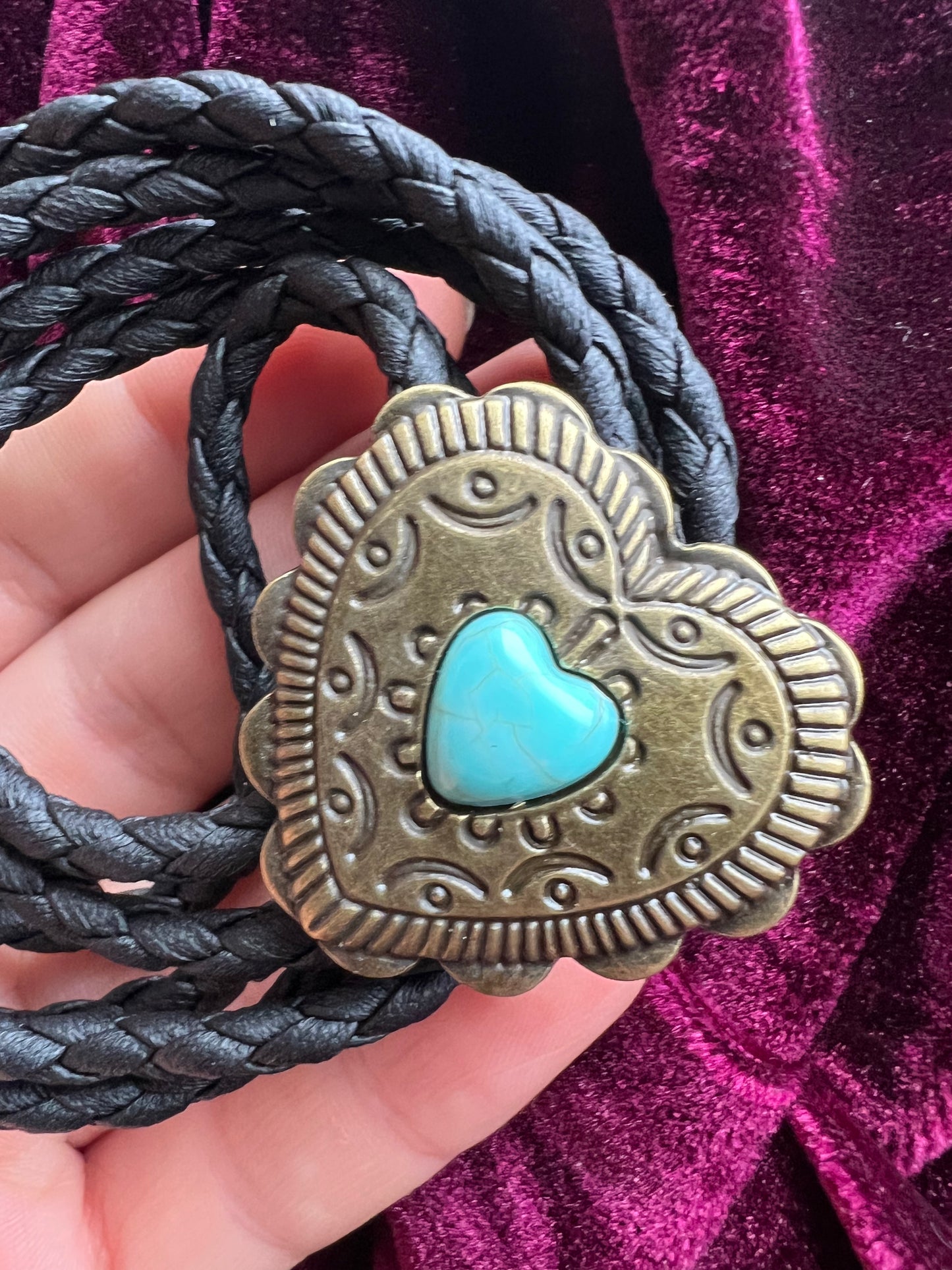 Western Heart Bolo Tie Bronze
