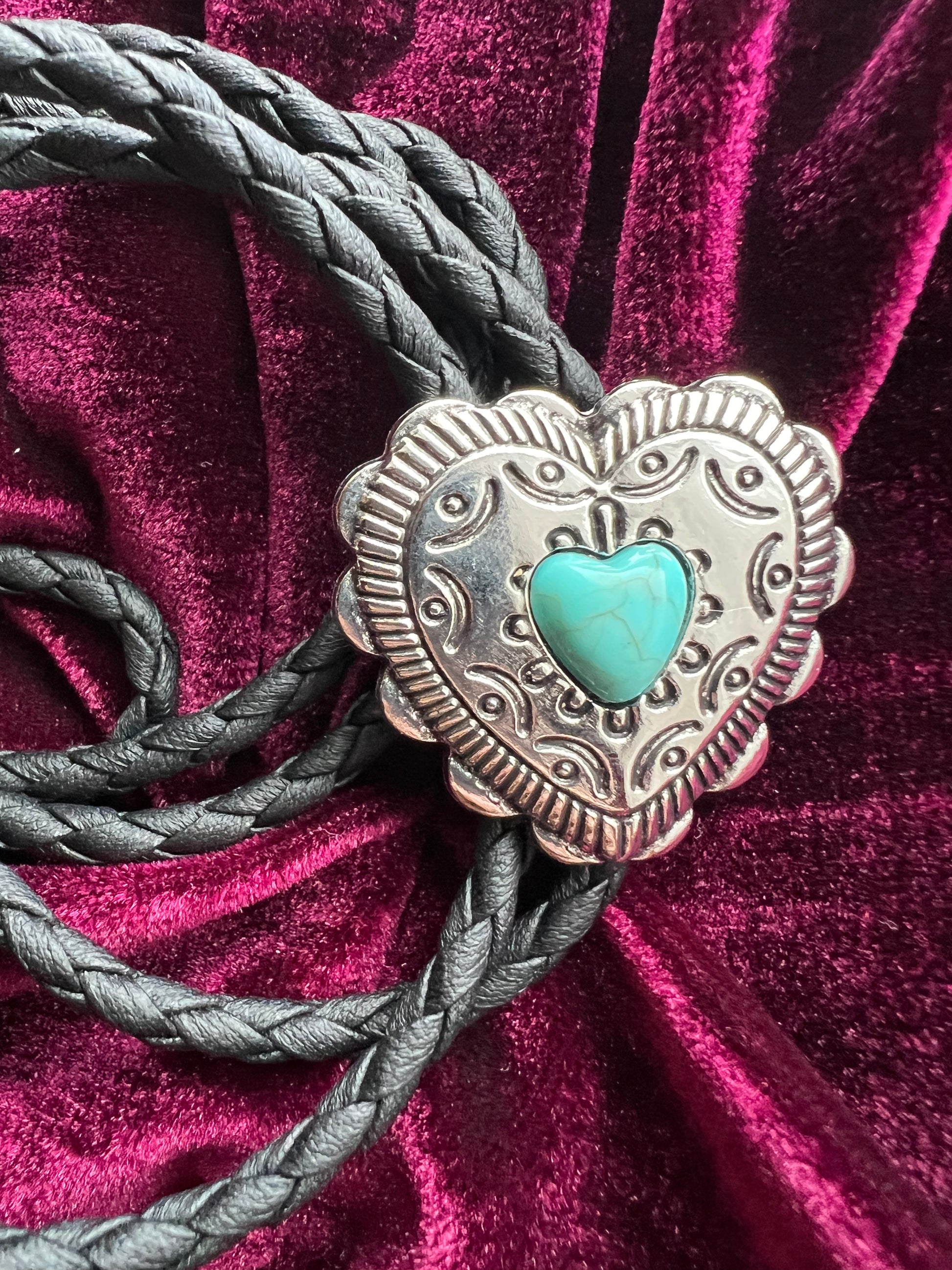 Western Heart Bolo Tie Silver