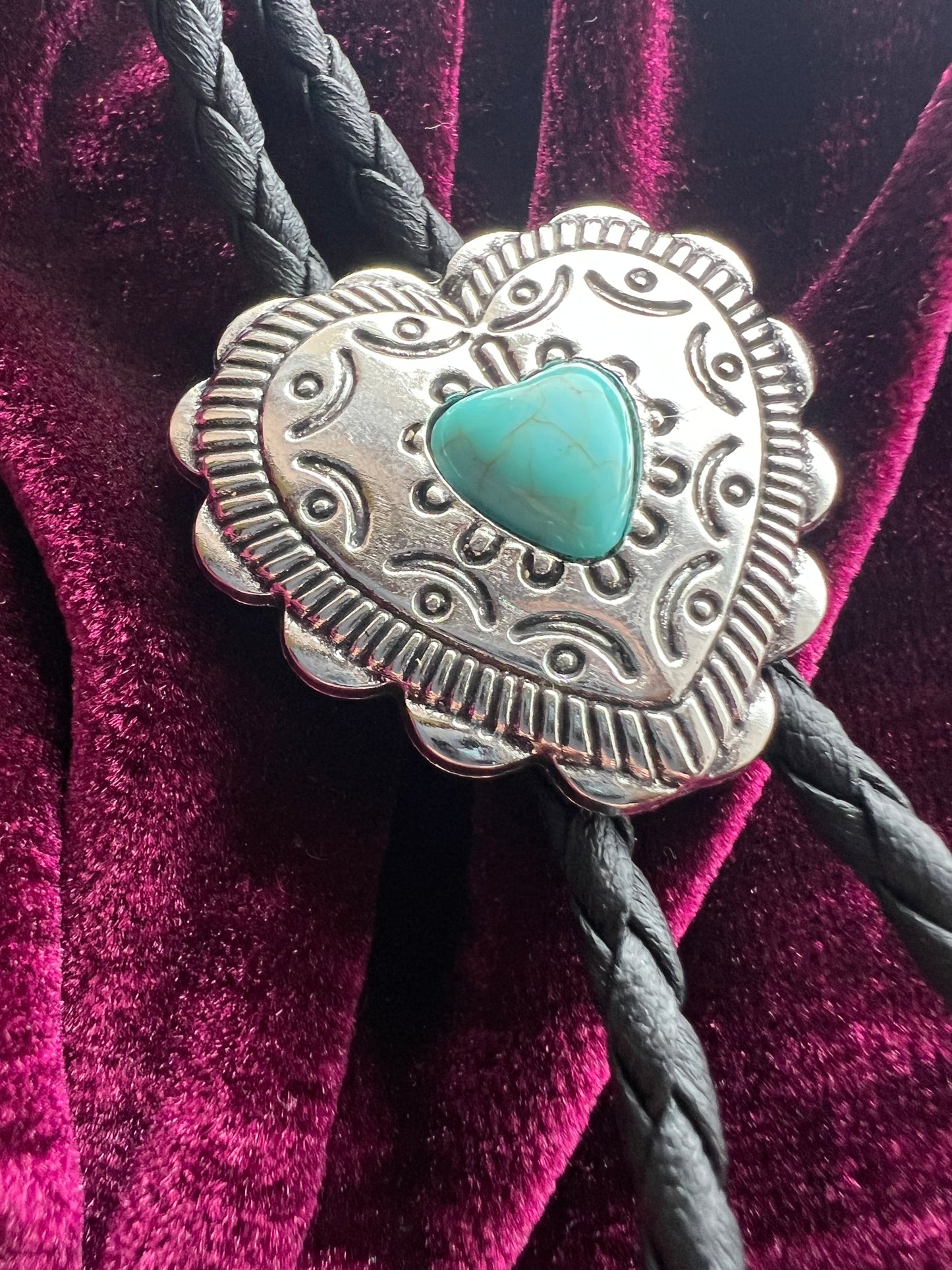 Western Heart Bolo Tie Silver