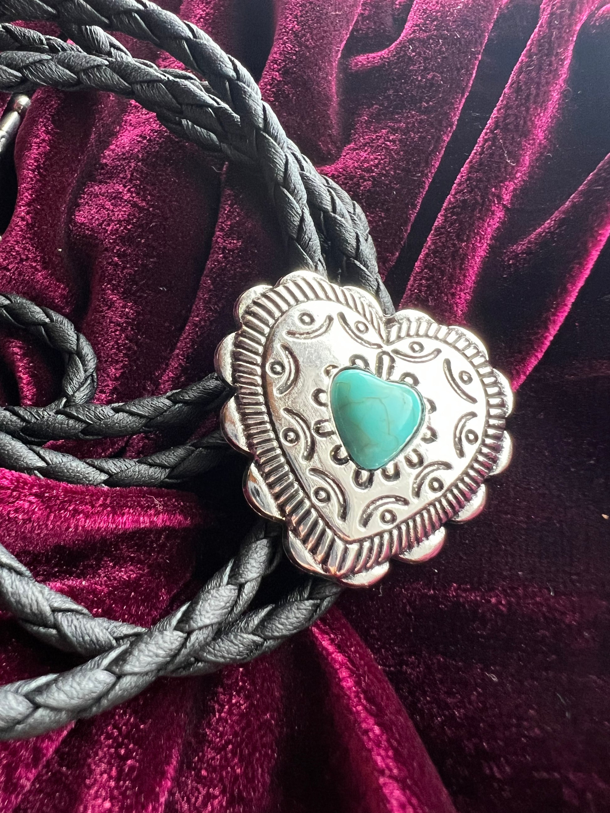 Western Heart Bolo Tie Silver