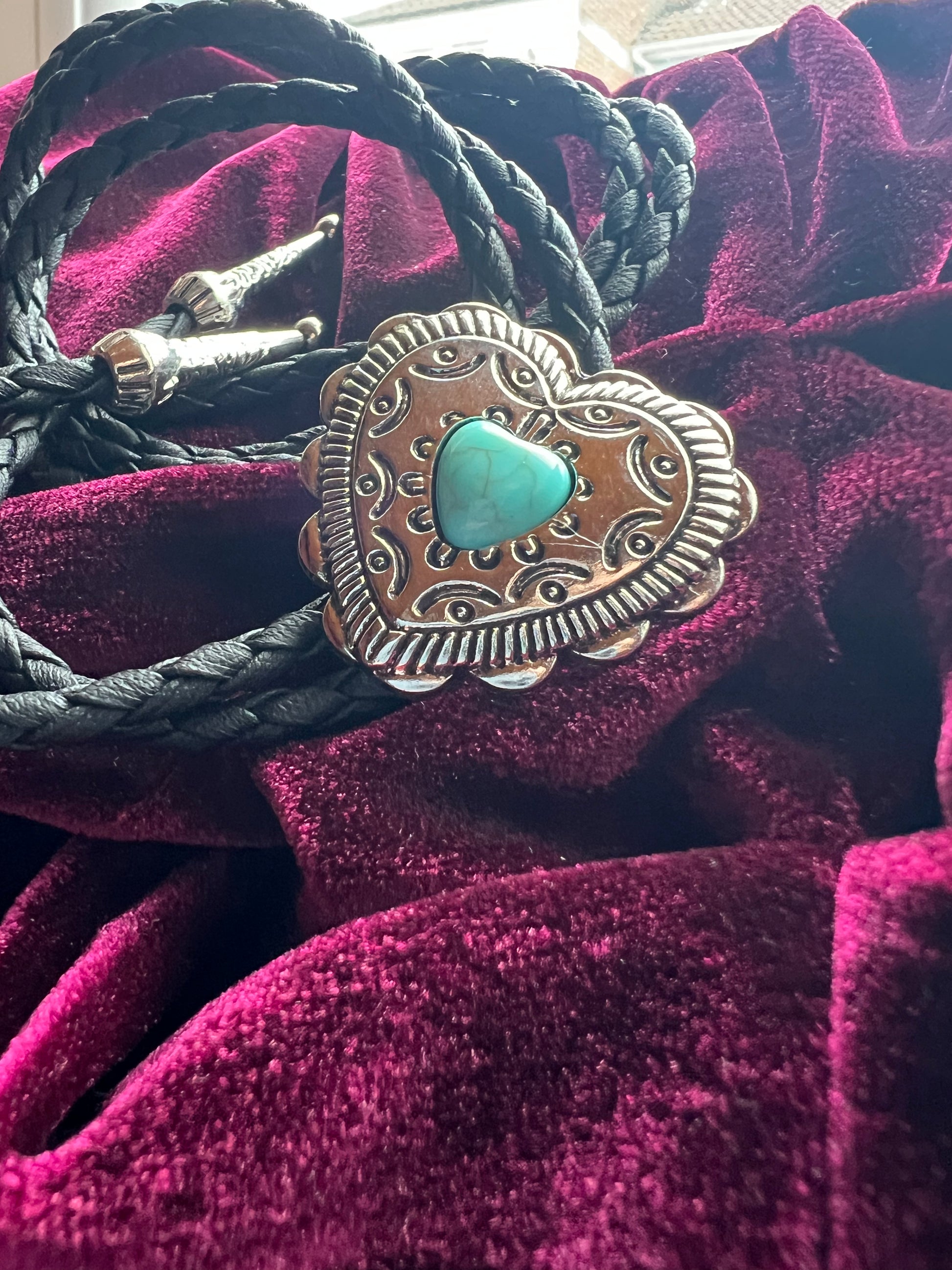 Western Heart Bolo Tie Silver