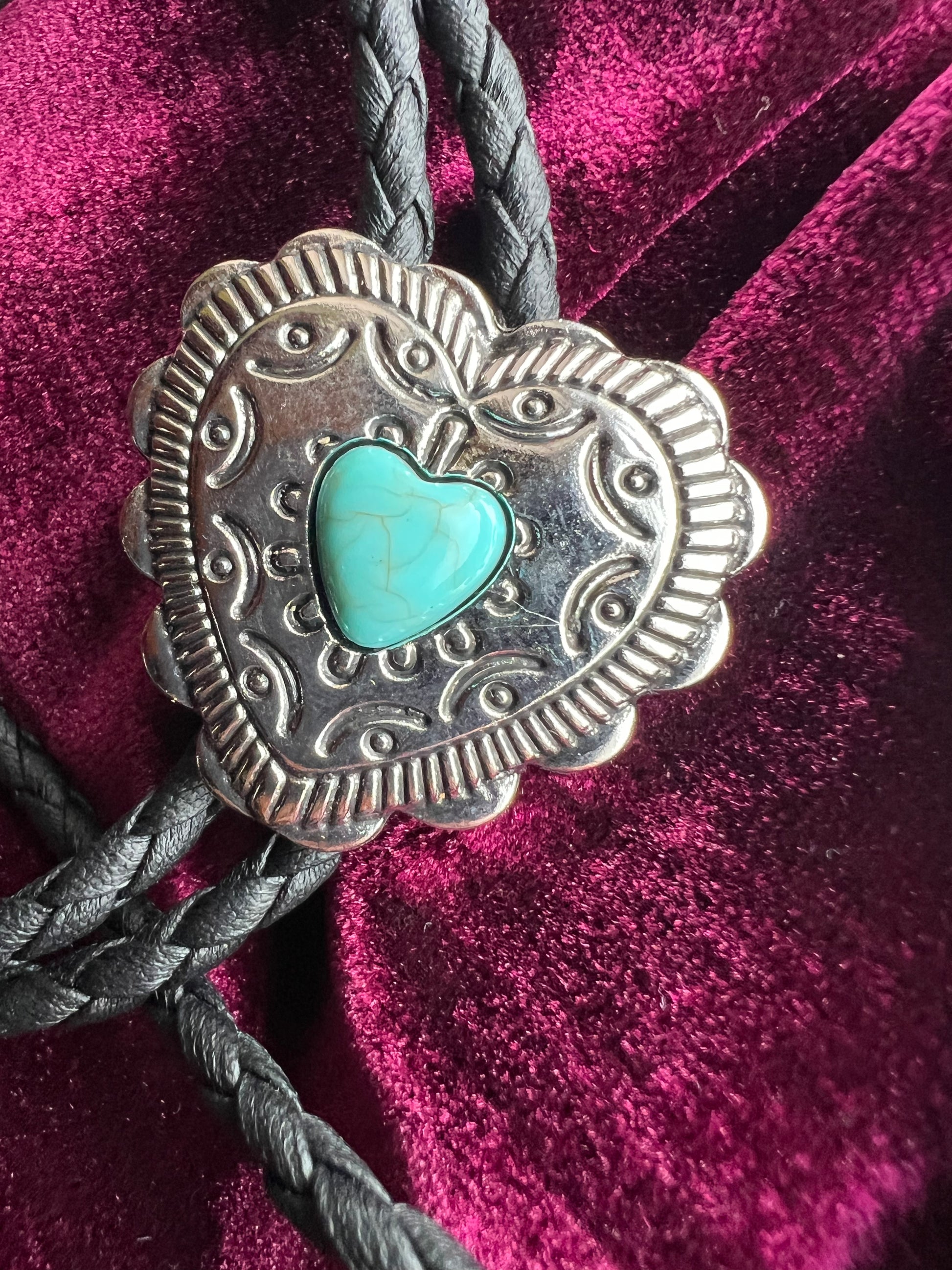 Western Heart Bolo Tie Silver