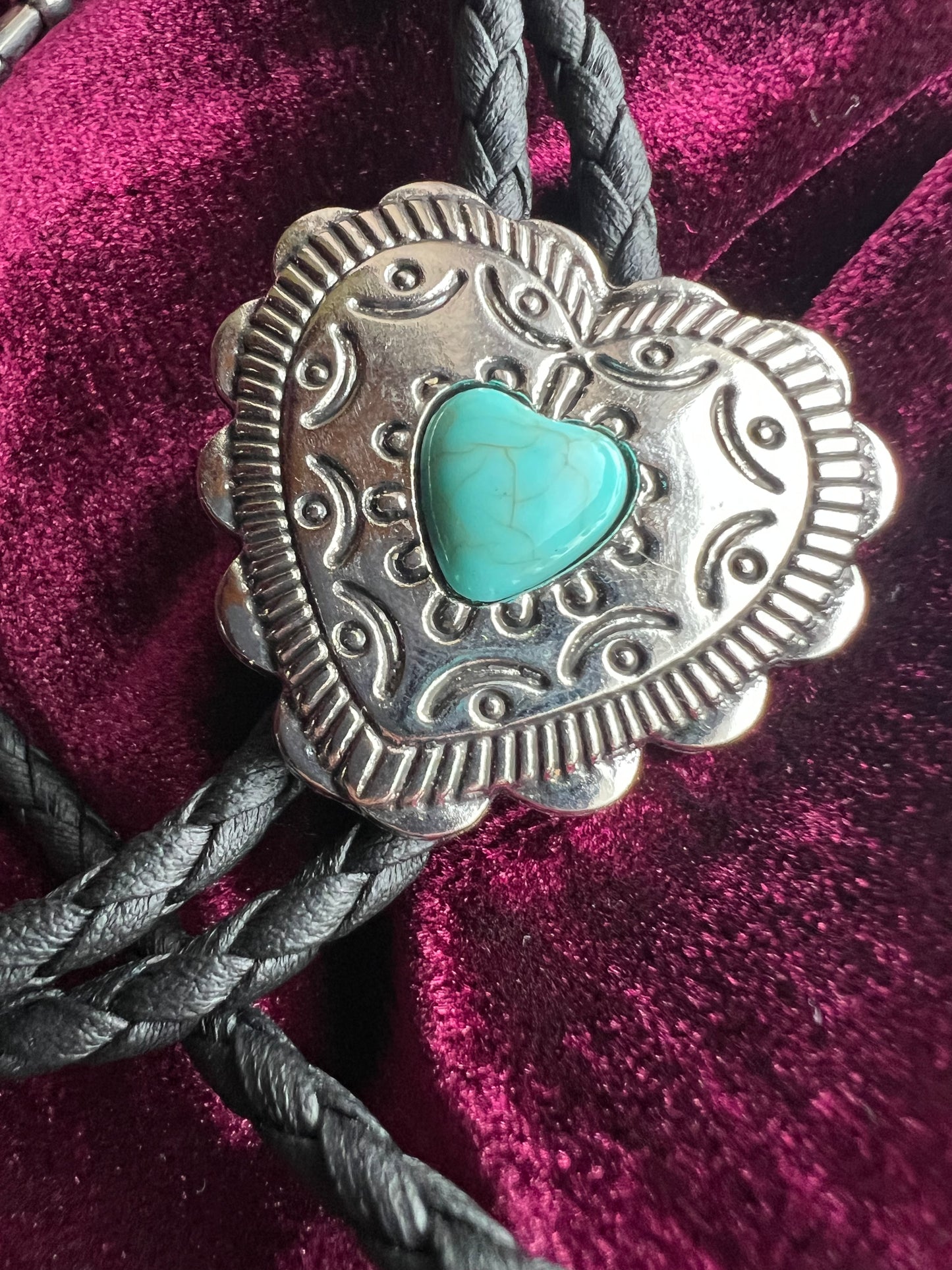 Western Heart Bolo Tie Silver