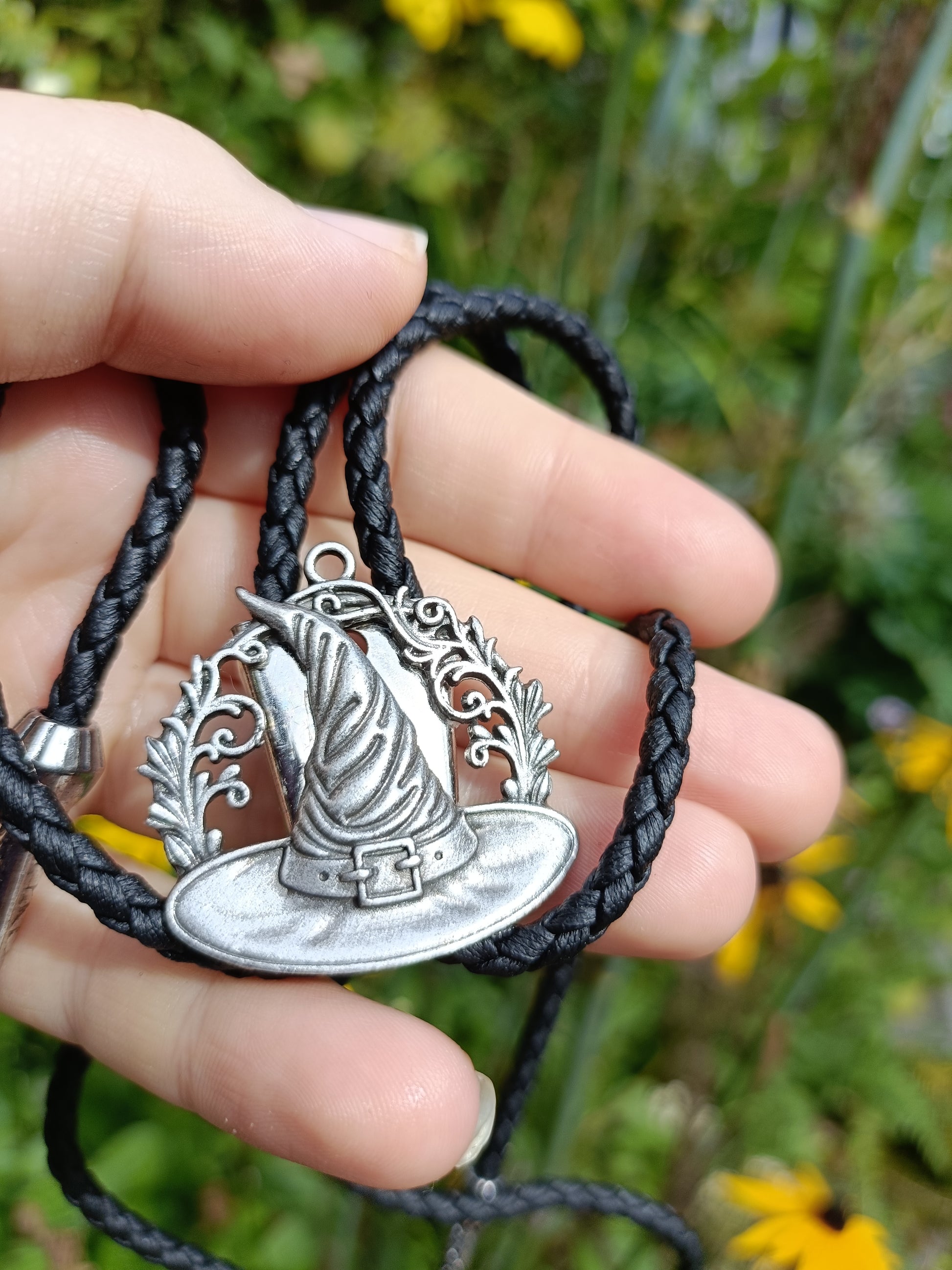 Witches Hat Bolo Tie